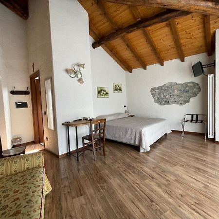 Hotel La Torre Castiglione d'Intelvi Bagian luar foto